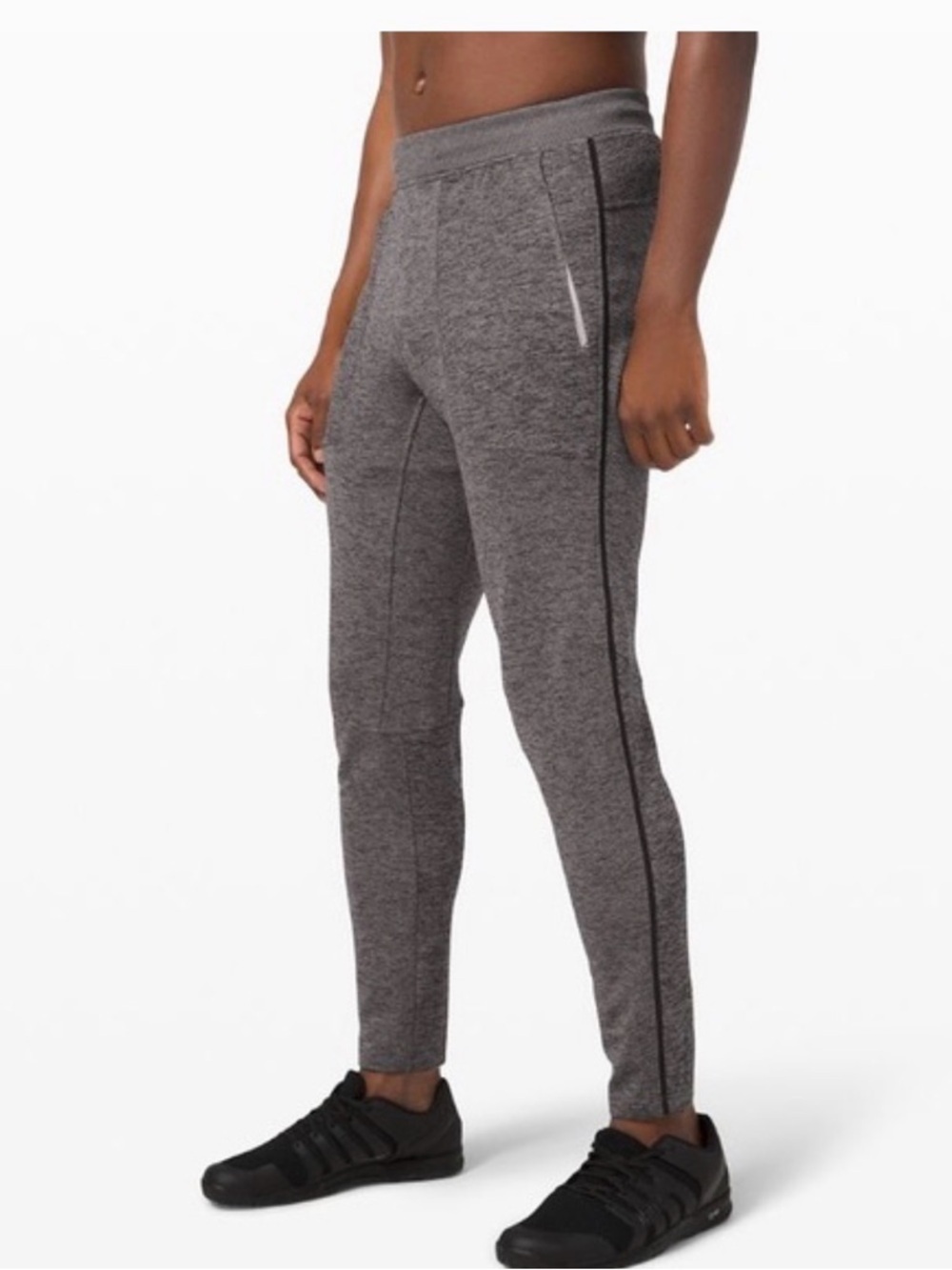 Lululemon Men's textured tech Graphite Performance Joggers size medium